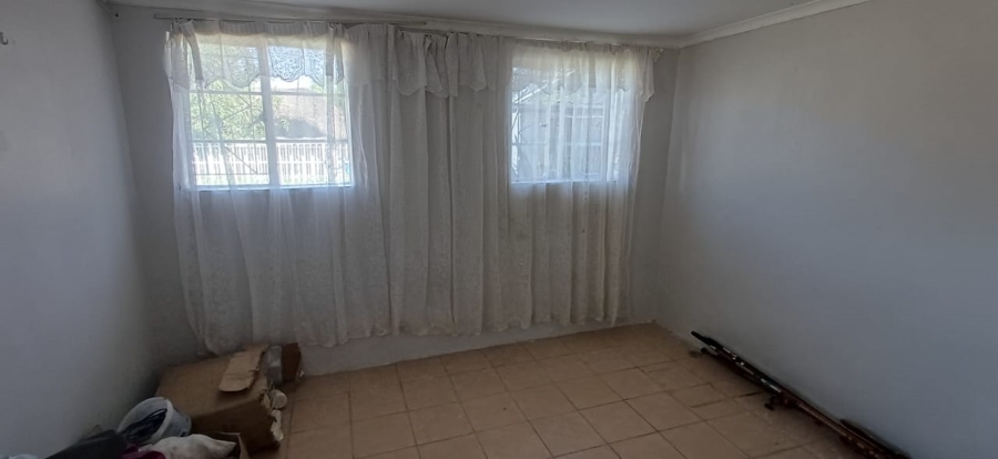 6 Bedroom Property for Sale in Freemanville North West